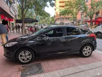 Usado Ford Focus Trend 115 CV (84 kW) 2012 Negro Berlina