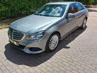 Usado Mercedes E350 Avantgarde 252 CV (185 kW) 2013 Gris / plata Berlina