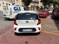 Usado Kia Picanto Plus 67 CV (49 kW) 2018 Blanco Utilitario