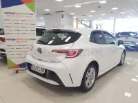 Usado Toyota Corolla Active 122 CV (89 kW) 2021 Blanco Berlina