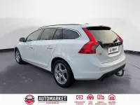 Usado Volvo V60 Momentum 163 CV (119 kW) 2012 Blanco Familiar
