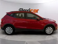 Usado Seat Arona Ecomotive 116 CV (85 kW) 2018 Rojo SUV