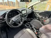 Usado Ford Fiesta Vignale 100 CV (73 kW) 2018 Gris / plata Utilitario
