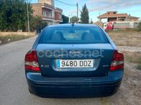 Usado Volvo S40 Momentum 136 CV (100 kW) 2004 Azul Berlina