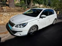 Usado Peugeot 308 SW Style 120 CV (88 kW) 2016 Blanco Familiar