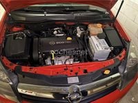 Usado Opel Astra GTC Sport 125 CV (91 kW) 2006 Rojo Berlina