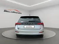 Usado Skoda Scala Ambition 95 CV (69 kW) 2023 Gris Utilitario