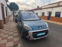 Usado Peugeot Partner Tepee Outdoor 110 CV (80 kW) 2008 Verde Monovolumen