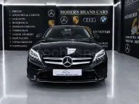 Usado Mercedes C200 160 CV (117 kW) 2019 Negro Familiar