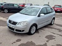 Usado VW Polo United 105 CV (77 kW) 2008 Gris / plata Utilitario