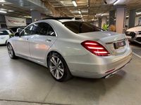 Usado Mercedes S350 286 CV (210 kW) 2018 Gris / plata Berlina