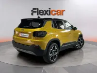 Usado Jeep Avenger EV 114 kW (156 CV) 2023 Amarillo SUV
