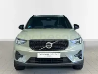 Usado Volvo XC40 Plus 163 CV (119 kW) 2025 Verde SUV