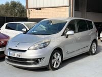 Usado Renault Grand Scénic III LIMITED 110 CV (80 kW) 2015 Gris / plata Monovolumen