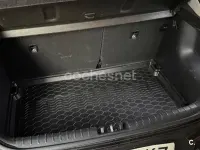 Usado Kia Stonic 120 CV (88 kW) 2018 Gris / plata SUV