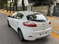 Usado Renault Mégane LIMITED 95 CV (69 kW) 2014 Blanco Berlina