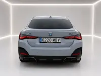 Usado BMW i4 400 kW (544 CV) 2022 Gris / platagris brooklyn Berlina