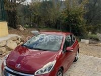 Usado Peugeot 208 Access 82 CV (60 kW) 2015 Rojo Utilitario
