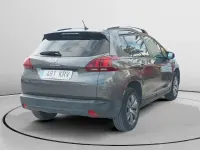 Usado Peugeot 2008 Style 82 CV (60 kW) 2018 Gris SUV