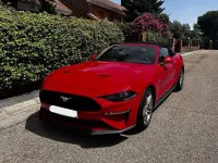 Usado Ford Mustang GT 417 CV (306 kW) 2018 Rojo Descapotable
