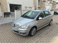 Usado Mercedes B180 116 CV (85 kW) 2010 Gris / plata Monovolumen