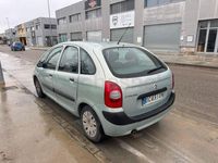 Usado Citroën Xsara Picasso Exclusive 95 CV (69 kW) 2005 Azul Monovolumen