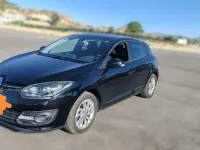 Usado Renault Mégane III Intens 95 CV (69 kW) 2015 Negro Berlina