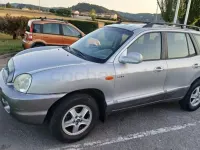 Usado Hyundai Santa Fe Comfort 125 CV (91 kW) 2004 Gris / plata SUV