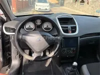 Usado Peugeot 207 90 CV (66 kW) 2006 Negro Berlina