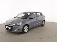 Usado Hyundai i20 85 CV (62 kW) 2015 Gris Berlina