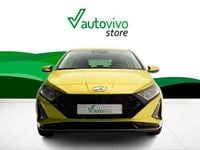 Usado Hyundai i20 100 CV (73 kW) 2024 Verde Utilitario