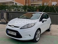 Usado Ford Fiesta Trend 68 CV (50 kW) 2010 Blanco Utilitario