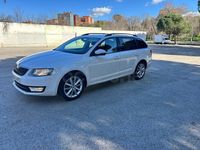 Usado Skoda Octavia Elegance 150 CV (110 kW) 2014 Blanco Utilitario