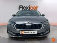 Käytetty Skoda Octavia Ambition 150 HP (110 kW) 2023 Harmaa Viistoperä