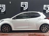 Usado Toyota Yaris Hybrid Style 116 CV (85 kW) 2021 Blanco Utilitario