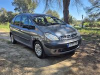 Usado Citroën Xsara Picasso 90 CV (66 kW) 2004 Gris / plata Monovolumen