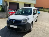 Usado Renault Kangoo Zen 95 CV (69 kW) 2021 Blanco Monovolumen