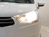 Usado Citroën C4 Live 99 CV (72 kW) 2016 Blanco Berlina