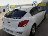 Usado Chevrolet Cruze LT 124 CV (91 kW) 2011 Blanco Berlina