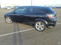 Usado Opel Astra GTC Sport 120 CV (88 kW) 2007 Negro Berlina
