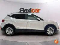 Usado Seat Arona Ecomotive 95 CV (69 kW) 2021 Blanco SUV