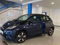 Usado Toyota Aygo x-sky 69 CV (50 kW) 2018 Negro Utilitario