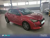 Usado Peugeot 208 Active 100 CV (73 kW) 2022 Rojo Utilitario