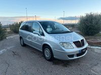 Usado Lancia Phedra 128 CV (94 kW) 2006 Gris / plata Monovolumen