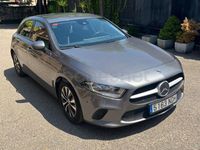 Usado Mercedes A180 116 HP (85 kW) 2021 Cinzento Sedan