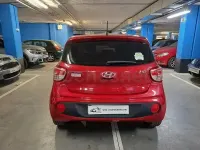 Usado Hyundai i10 66 CV (48 kW) 2018 Granate Utilitario