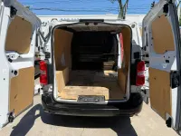 Usado Opel Vivaro 120 CV (88 kW) 2025 Blanco Monovolumen
