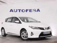 Usado Toyota Auris 100 CV (73 kW) 2013 Blanco