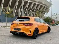 Usado Renault Mégane IV Trophy 300 CV (220 kW) 2021 Naranja Utilitario