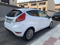 Usado Ford Fiesta Titanium 90 CV (66 kW) 2010 Blanco Utilitario